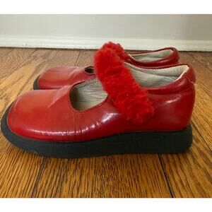 Buckle My Shoe Girls' Red Mary Jane Shoes (Italy) Size 10